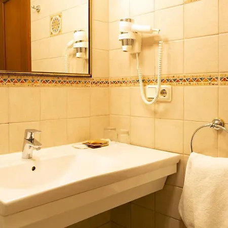 Dvaras - Manor House 4* וילנה